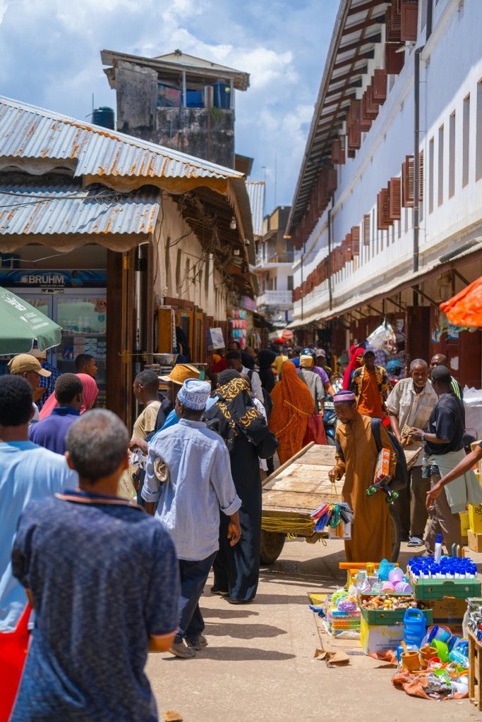 Ukweli Kuhusu BIashara za Kuagiza Kutoka Zanzibar:- Biashara 7 Unazoweza Kufanya kwa Kuagiza Mzigo Kutoka Zanzibar